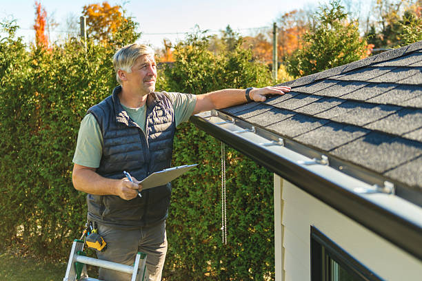 Professional Roofing technician working in Warrenville, SC